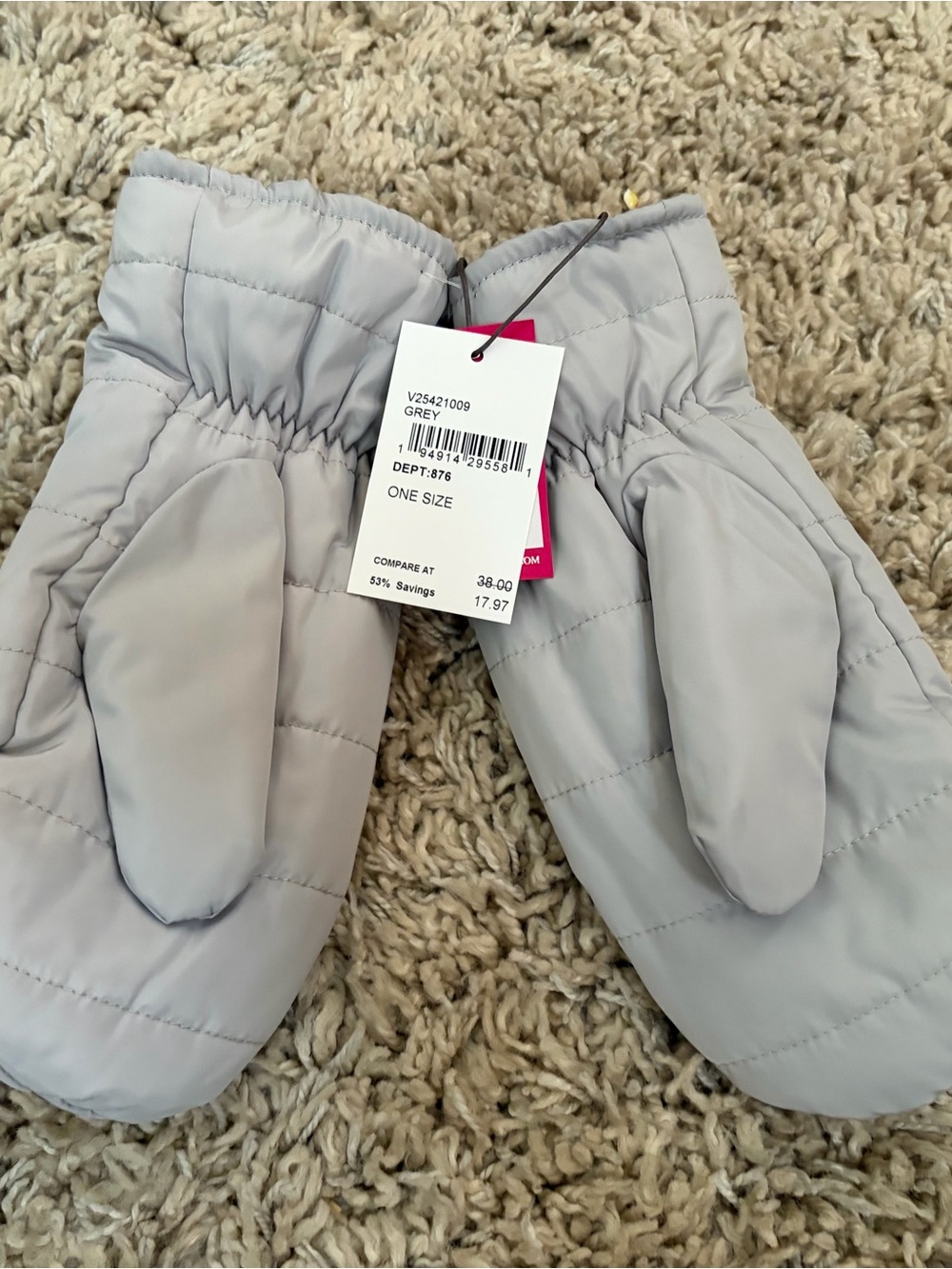 Vince Camuto Light Gray Quilted Mittens
